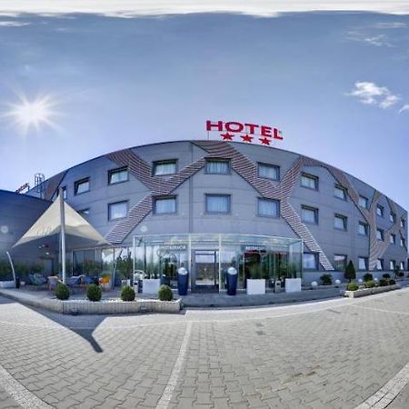 Hotel Porto ラドムスコ エクステリア 写真