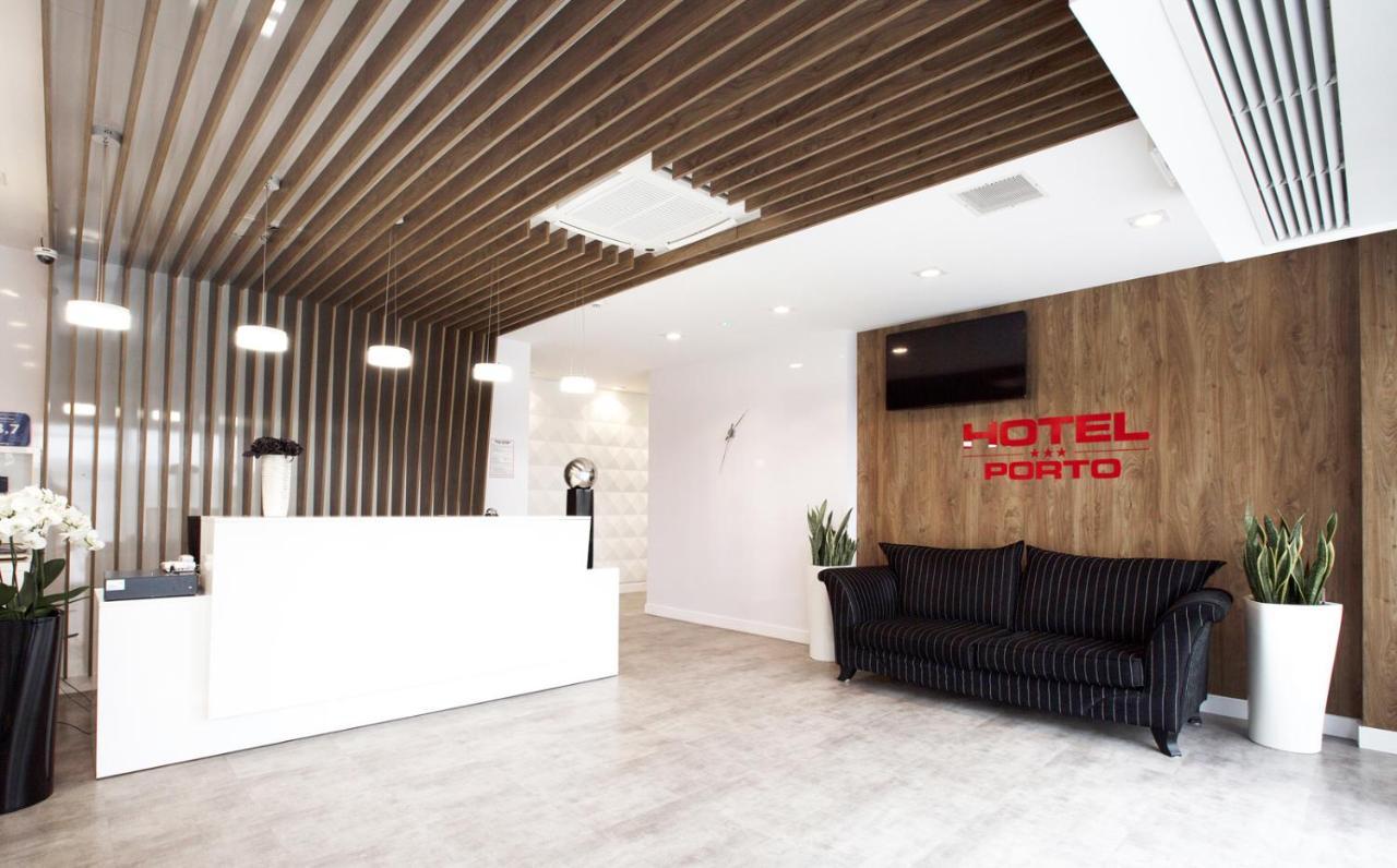 Hotel Porto ラドムスコ エクステリア 写真