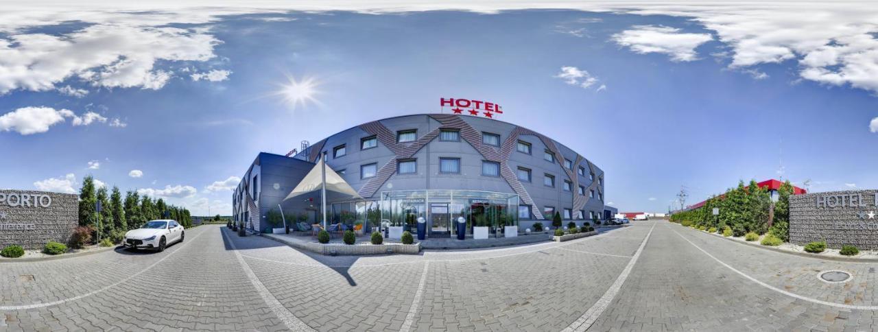 Hotel Porto ラドムスコ エクステリア 写真