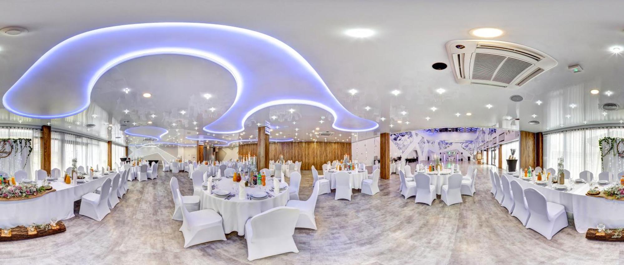 Hotel Porto ラドムスコ エクステリア 写真