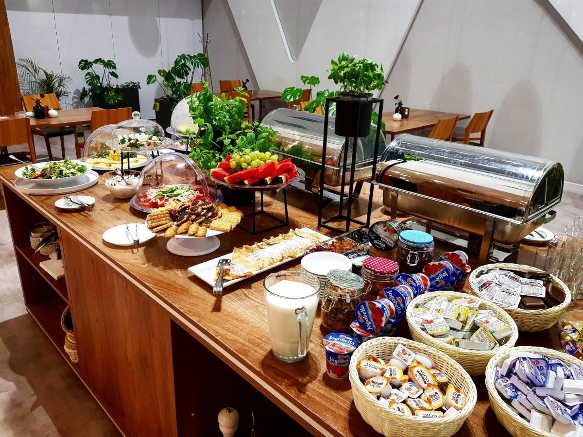 Hotel Porto ラドムスコ エクステリア 写真